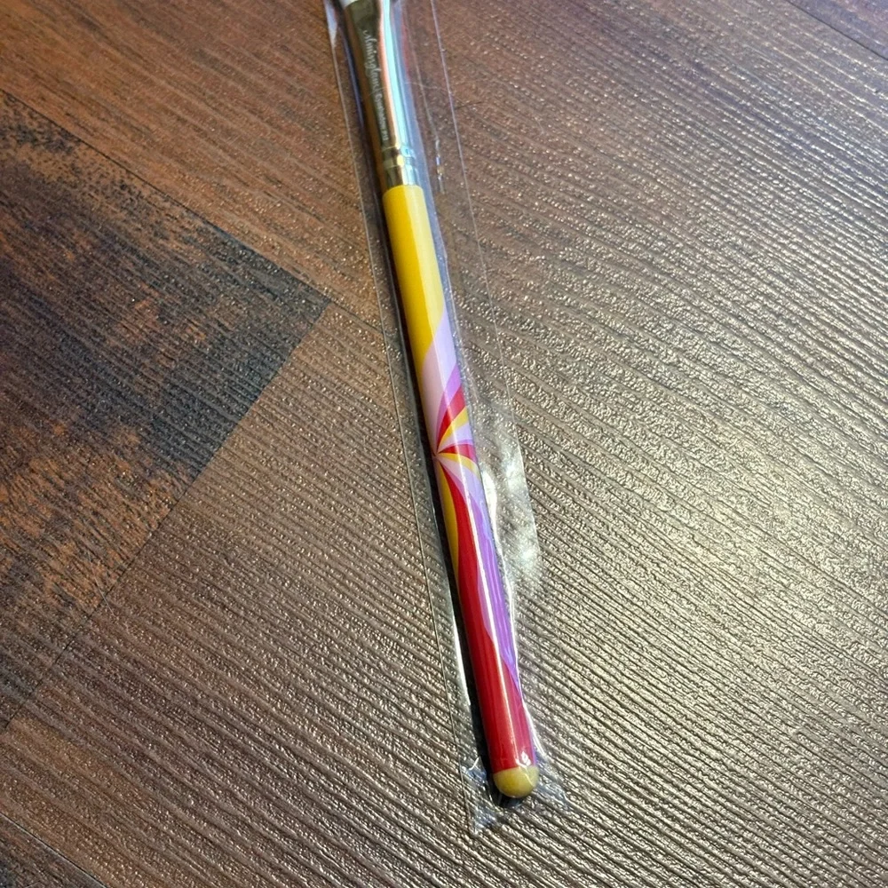 Slmissglam Retro Eyeshadow Brush P12 NWT Colorful Tapered Blending Brush